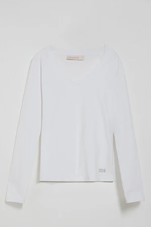 Camiseta blanca básica de cuello pico con logo engomado - Imagen 8